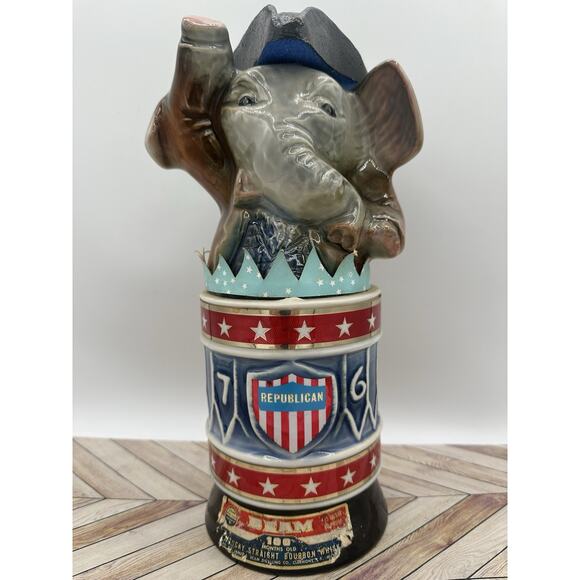 Vintage Republican 1976- 1776 Bicentennial Jim Beam Whiskey Decanter Bottle USA - Picture 1 of 8